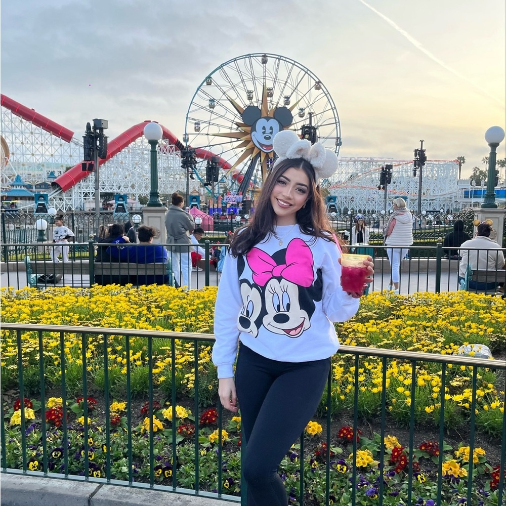 White Minnie Mouse Sweatshirt